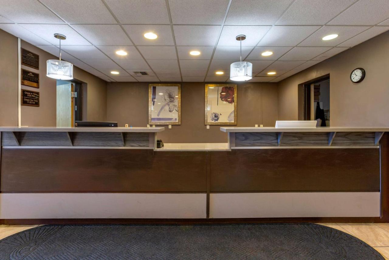 Howard Johnson By Wyndham Billings Bagian luar foto