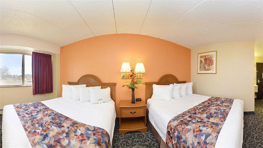 Howard Johnson By Wyndham Billings Bagian luar foto