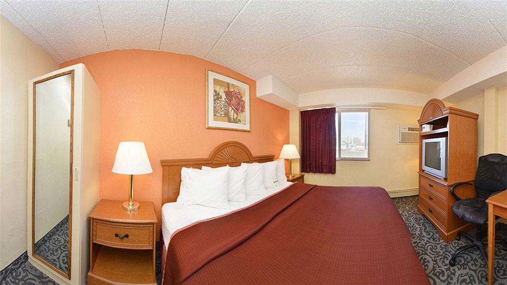 Howard Johnson By Wyndham Billings Bagian luar foto