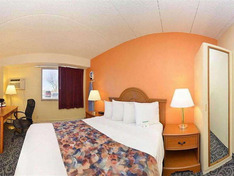 Howard Johnson By Wyndham Billings Bagian luar foto