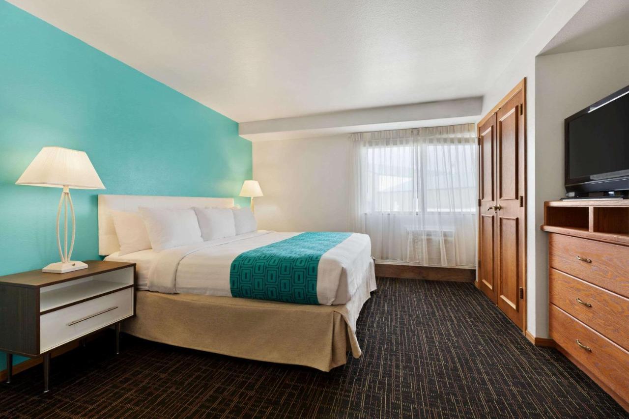 Howard Johnson By Wyndham Billings Bagian luar foto